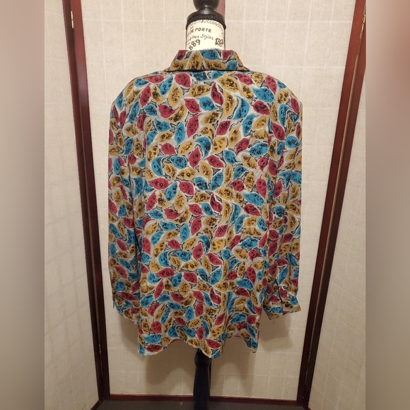 Modern Essentials Blouse - Picture 4 of 7